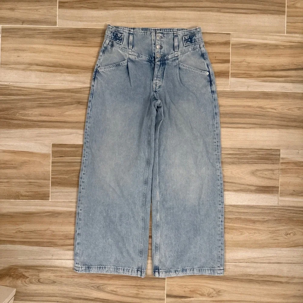 Free People We The Free Super Sweep Wide Leg Jeans Light Wash Blue Denim S - Picture 1 of 8